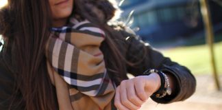 Quem valoriza o próprio o tempo sabe que perdê-lo com pessoas erradas é um luxo caro
