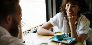 Tomar café com um amigo: uma das melhores terapias do mundo!
