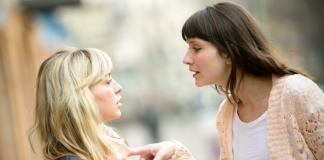 Mantenha distância de quem não torce por você