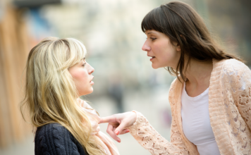 Mantenha distância de quem não torce por você