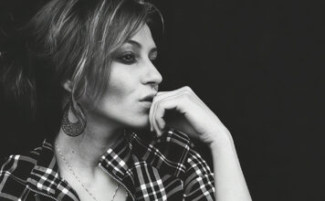 Eu não sei me comportar de acordo com a minha idade. Eu nunca tive essa idade antes