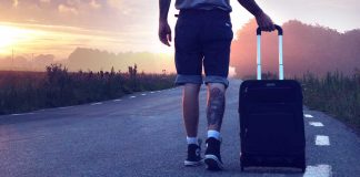 Queria fugir de mim mesmo, ainda que por um breve instante…