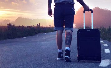 Queria fugir de mim mesmo, ainda que por um breve instante…