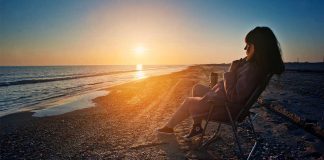 Ninguém precisa ter razão para vivermos em paz.