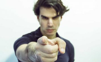 Pensar é difícil, é por isso que a maioria das pessoas prefere julgar