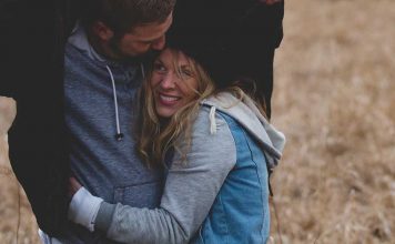 Abraços podem criar a mesma resposta que medicamentos