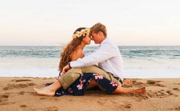 Nada como um novo amor, pra fazer a alma renascer.