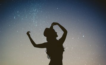 Ame-se o bastante para seguir em frente quando for deixado para trás