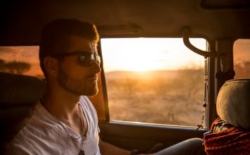 Se prestarmos atenção nas atitudes das pessoas, não seremos mais enganados pelo que elas dizem