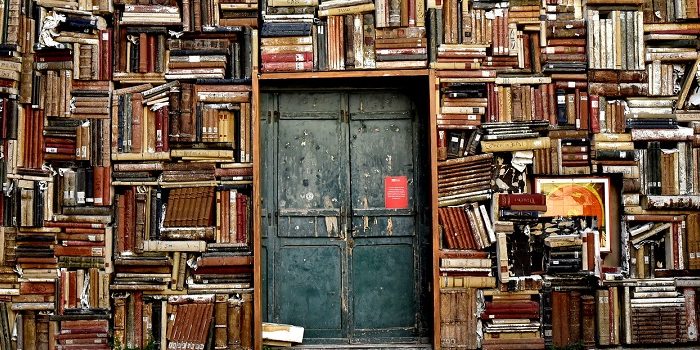 Library-700x350