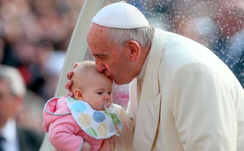 “Não existe mãe solteira, mãe não é estado civil”- feliz e nobre colocação do Papa Francisco