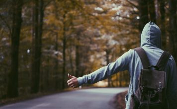 Não fique tentando agradar quem não gosta de você