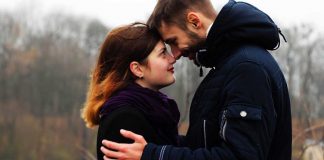 Namore a pessoa que te enxergou quando ninguém mais te via