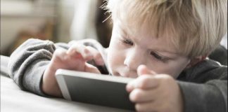 Crianças expostas sem critérios aos eletrônicos têm atraso em seu desenvolvimento