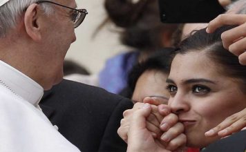 ‘Todo feminismo acaba sendo um machismo de saia’, diz Papa Francisco