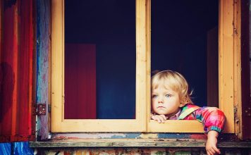 Infelizmente, muitos pais confundem dar presentes com estar presente