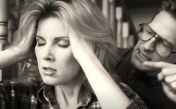 Chega de romantizar a pessoa que você precisa esquecer