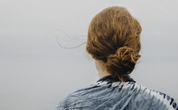 Evite o que incomoda, ignore o que chateia, saia de perto do que faz mal