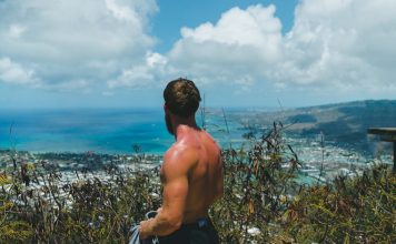 Quando você perceber que sua presença incomoda, retire-se