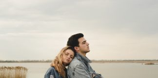 Confiança não é saber as senhas um do outro, confiança é ter certeza de que é amado