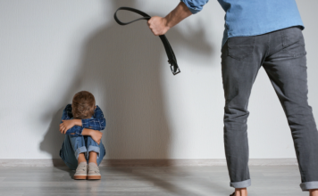 Bater num adulto é agressão, num animal é crueldade, numa criança…é educação?”