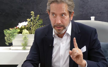 “Toda pessoa de sucesso teve uma mãe chata” por Leo Fraiman