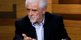 “As pessoas buscam parceiros com os quais elas não combinam e depois reclamam” por Flávio Gikovate