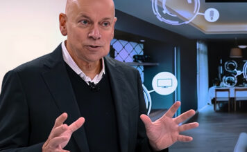 “A crítica ao outro expõe a minha dor” por Leandro Karnal