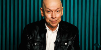 “Você está só no mundo e sua vida será sempre solitária com outros solitários ao redor dando opiniões sobre eles enquanto você interage dando opiniões sobre si” por Leandro Karnal