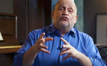 “O perseguidor de cenouras” por Clóvis de Barros Filho