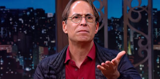 “Eu, como ateu, tenho muito respeito por Jesus Cristo e acho uma ofensa usarem a sua história para ganhos próprios” por Pedro Cardoso