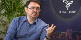 “O problema dos pais é que eles começaram a achar que filhos tem que ser bajulados e não educados” por Rossandro Klinjey